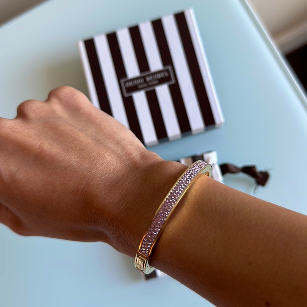 Henri Bendel Rox Bracelet gold with pink crystal stones Rare